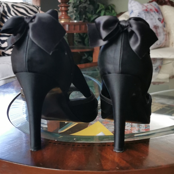 Beverly Feldman - Picture 4 of 6